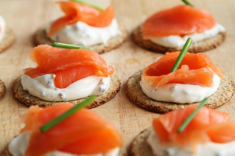Grilled Salmon with Lemon Dill Sauce